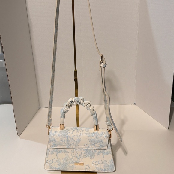 Aldo Elegant White & Light Blue jungle animal Crossbody Bag with scrunch handle - Picture 2 of 10